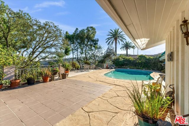 Drew Fenton | 16560 Park Lane Circle Los Angeles CA | MLS: 7286867