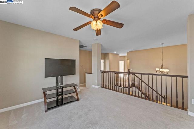 907 MAGGIORE LANE, Manteca CA: https://media.crmls.org/mediaz/fdace462-7748-470a-bebb-eb91a4022b58.jpg