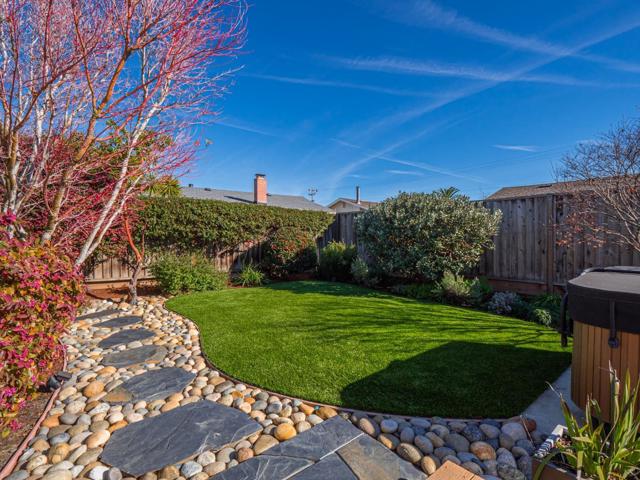 342 Cabrillo Avenue, Santa Cruz CA: https://media.crmls.org/mediaz/fdad0e8c-f2c8-4523-a1e3-b8573114e23f.jpg