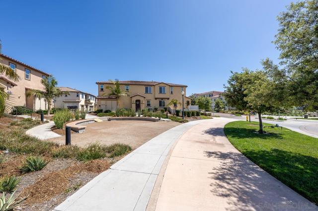 1709 Santa Carolina, Chula Vista CA: https://media.crmls.org/mediaz/fdad2d04-72cc-486a-a880-6f9d5b53010b.jpg