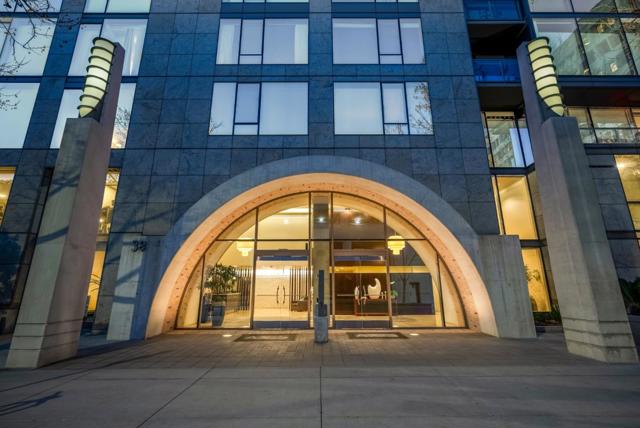 38 N Almaden Boulevard, San Jose CA: https://media.crmls.org/mediaz/fdadcf0a-2438-4127-b4c8-2d88f8a62686.jpg