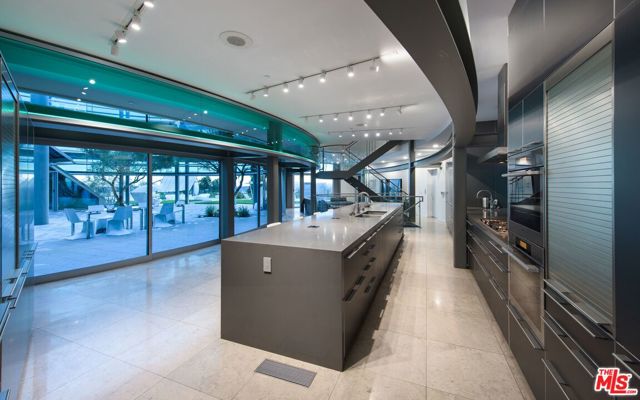 1169 Loma Linda Drive, Beverly Hills CA: https://media.crmls.org/mediaz/fdb088ea-c443-403d-b674-67e989b372c8.jpg