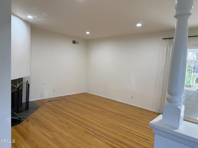 Detail Gallery Image 5 of 25 For 5212 New York Ave Ave, Glendale,  CA 91214 - 4 Beds | 2/1 Baths