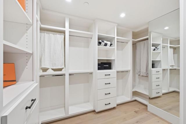 543 Tennyson Avenue, Palo Alto CA: https://media.crmls.org/mediaz/fdb208e0-6b30-42d2-af6a-701b0a6bcf42.jpg