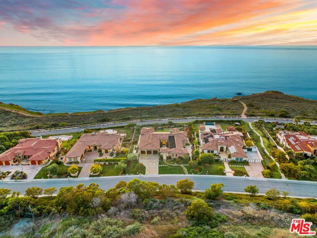 57 VIA DEL CIELO, Rancho Palos Verdes, California 90275, 5 Bedrooms Bedrooms, ,9 BathroomsBathrooms,Residential,Sold,VIA DEL CIELO,22123554