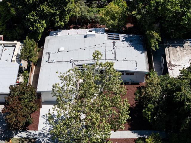 428 E Charleston Road, Palo Alto CA: https://media.crmls.org/mediaz/fdb28f3e-5d9f-4a4d-b4d9-b2322010dec8.jpg