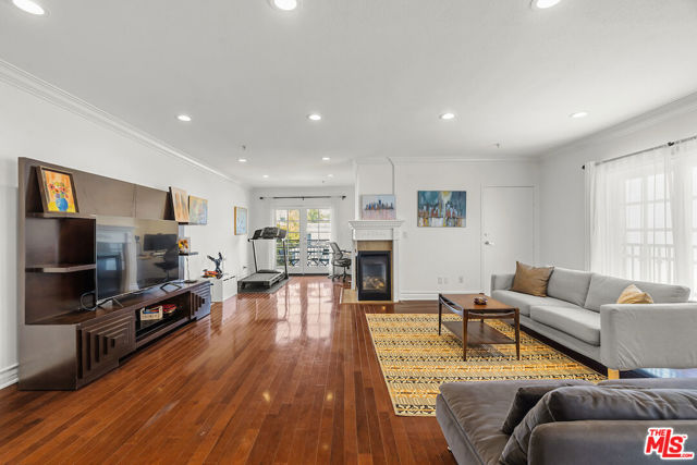 11826 Dorothy Street, Los Angeles CA: https://media.crmls.org/mediaz/fdb2a179-44fa-4d40-8f71-8bca7df6f4ce.jpg