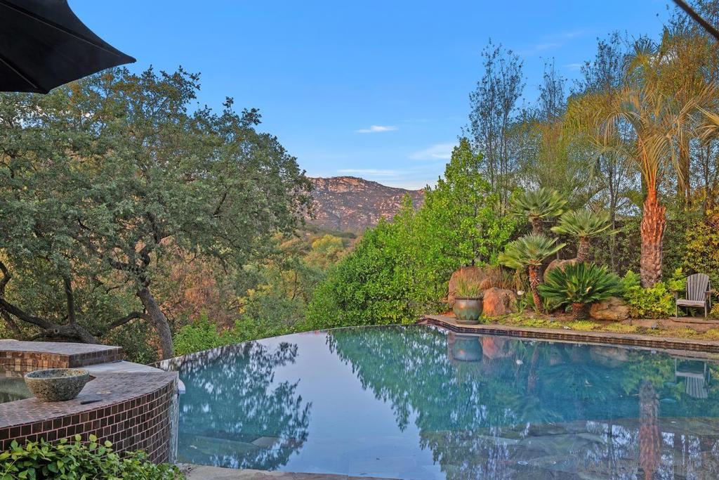 MLS #250034168SD img 29