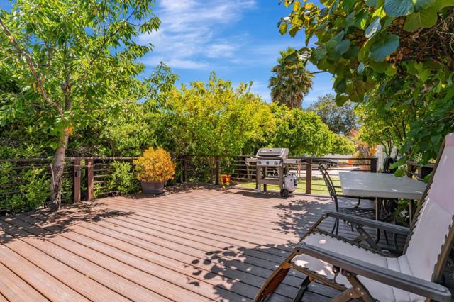 225 W Meadow Drive, Palo Alto CA: https://media.crmls.org/mediaz/fdb33eb2-dba9-4d9e-8320-39ef18ebe9b9.jpg