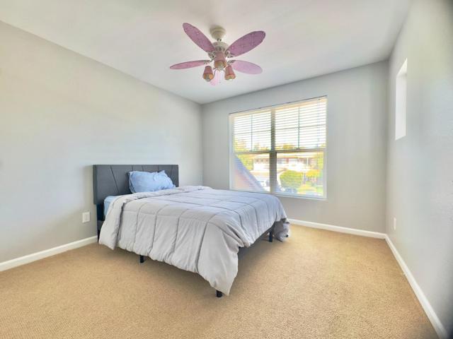 9562 E Park Drive, Elk Grove CA: https://media.crmls.org/mediaz/fdb36996-0b07-4f2c-968d-7d72b4091398.jpg