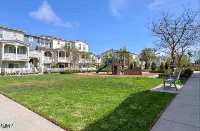 1842 Yawl Place, Oxnard CA: https://media.crmls.org/mediaz/fdb3b22f-7e31-48af-89ca-3c782804efa6.jpg