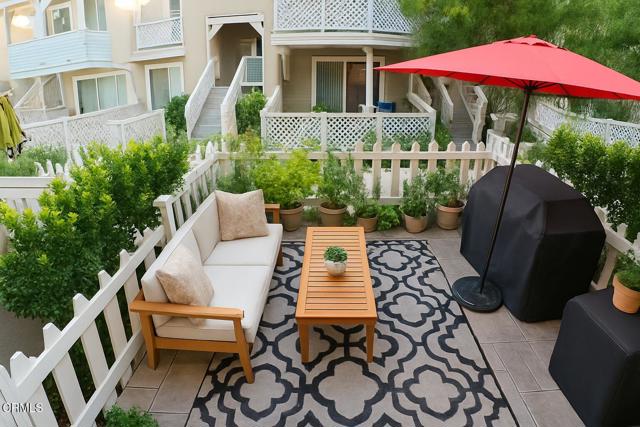 Detail Gallery Image 5 of 18 For 3661 Islander Walk, Oxnard,  CA 93035 - 3 Beds | 3/1 Baths