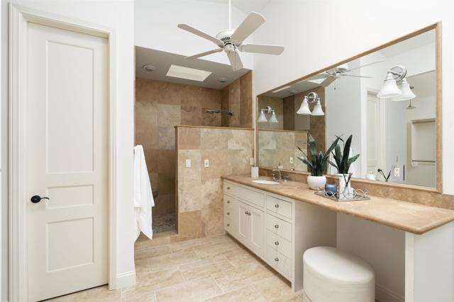 8031 La Jolla Shores Drive, La Jolla CA: https://media.crmls.org/mediaz/fdb59344-2d60-4179-8980-d6c6f8f616c3.jpg