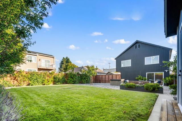 212 Ramona Street, San Mateo CA: https://media.crmls.org/mediaz/fdb59a75-5042-4d03-8417-e0792f1c98db.jpg