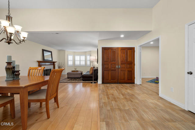 Detail Gallery Image 3 of 39 For 286 Golden Fern Ct, Simi Valley,  CA 93065 - 4 Beds | 2 Baths