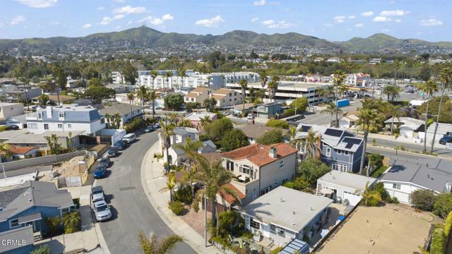 2149 Monmouth Drive, Ventura CA: https://media.crmls.org/mediaz/fdb6d63c-c807-4d29-b21f-1bc1302683ea.jpg