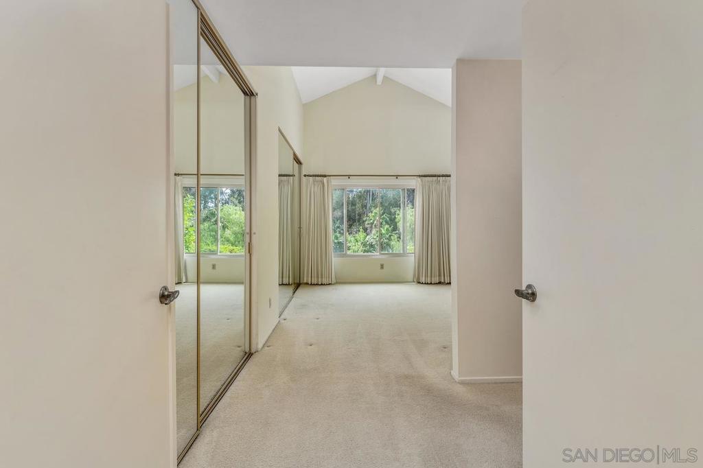 10575 Canyon Lake Dr - photo 17