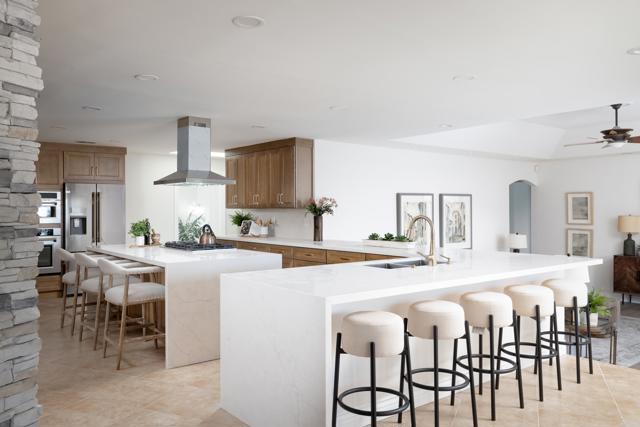 15017 Skyridge Road, Poway CA: https://media.crmls.org/mediaz/fdb889be-5527-4b90-a86a-7165fa19709a.jpg
