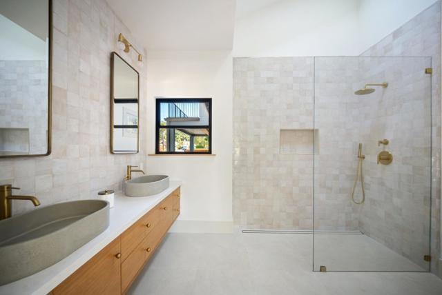 3240 N Main Street, Soquel CA: https://media.crmls.org/mediaz/fdb8f95c-4870-48b0-9495-f30efd4322a5.jpg