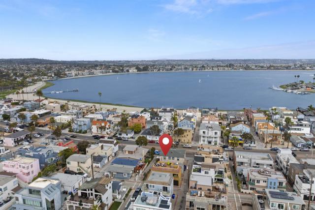 715 Toulon Ct, Outside Area (Inside Ca) CA: https://media.crmls.org/mediaz/fdb91140-91e6-43f5-9723-1176a8cbe657.jpg