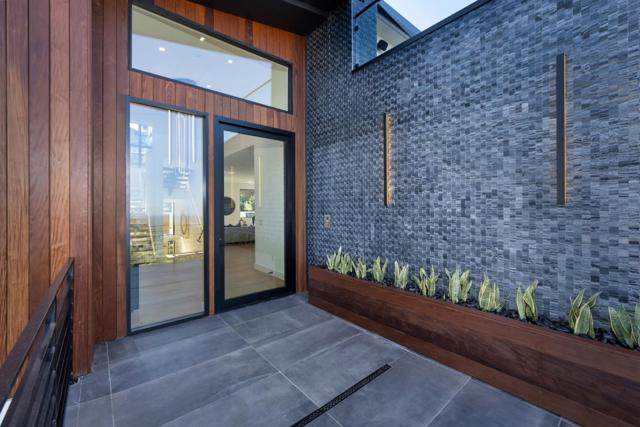 3964 Jefferson Avenue, Redwood City CA: https://media.crmls.org/mediaz/fdbe7cb4-0e0c-4076-ad80-1013dd079fed.jpg