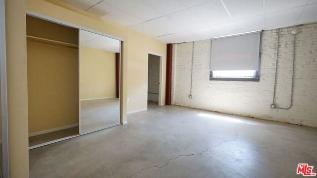 922 W 23Rd Street, Los Angeles CA: https://media.crmls.org/mediaz/fdbe8b50-1e86-49b7-9109-b11fdaa91f08.jpg