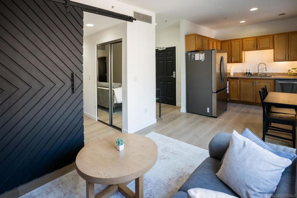 450 J St