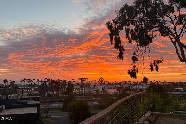 Detail Gallery Image 3 of 27 For 2180 Vista Del Mar Dr, Ventura,  CA 93001 - 3 Beds | 3/1 Baths