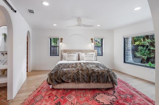 Image 21 of 41 For 1890 Basswood Avenue