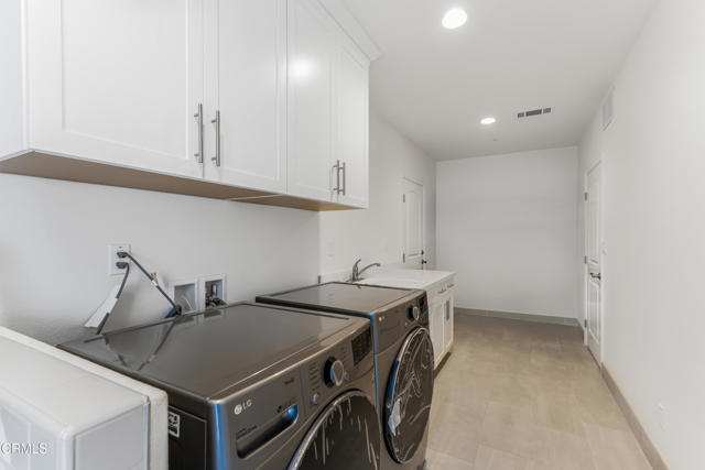 Detail Gallery Image 33 of 46 For 759 via Cielito, Ventura,  CA 93003 - 4 Beds | 4 Baths