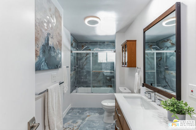 505 E Molino Road, Palm Springs CA: https://media.crmls.org/mediaz/fdbf47db-6b31-4138-9b50-3630dcbcdecf.jpg