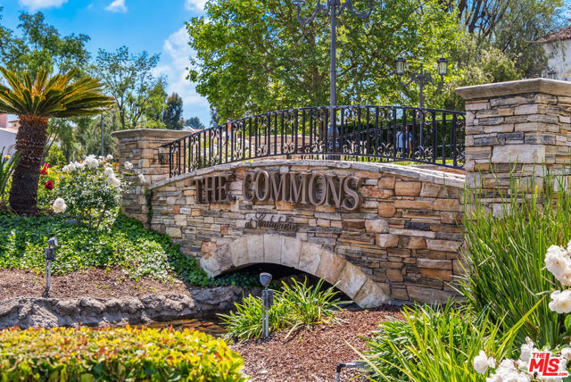 4392 Park Paloma, Calabasas CA: https://media.crmls.org/mediaz/fdbfdbc1-249a-4787-b2ca-68b9f83c378f.jpg