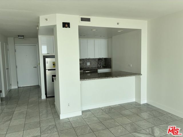 201 Ocean Avenue, 1002B photo 7