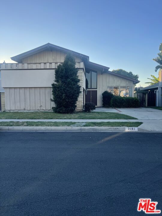 MLS# 23332875