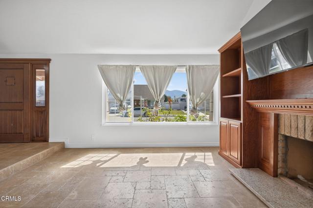 Detail Gallery Image 9 of 49 For 747 Southwick St, Santa Paula,  CA 93060 - 4 Beds | 2 Baths