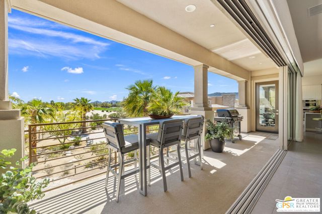 504 Retreat Circle, Palm Desert CA: https://media.crmls.org/mediaz/fdc1e08b-8ccc-4179-8e52-a858269bf8a3.jpg