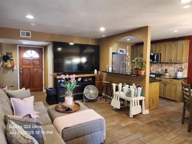 4430 Avenida Del Gado, Oceanside CA: https://media.crmls.org/mediaz/fdc21414-7f0b-4be6-835f-9b1c94012667.jpg