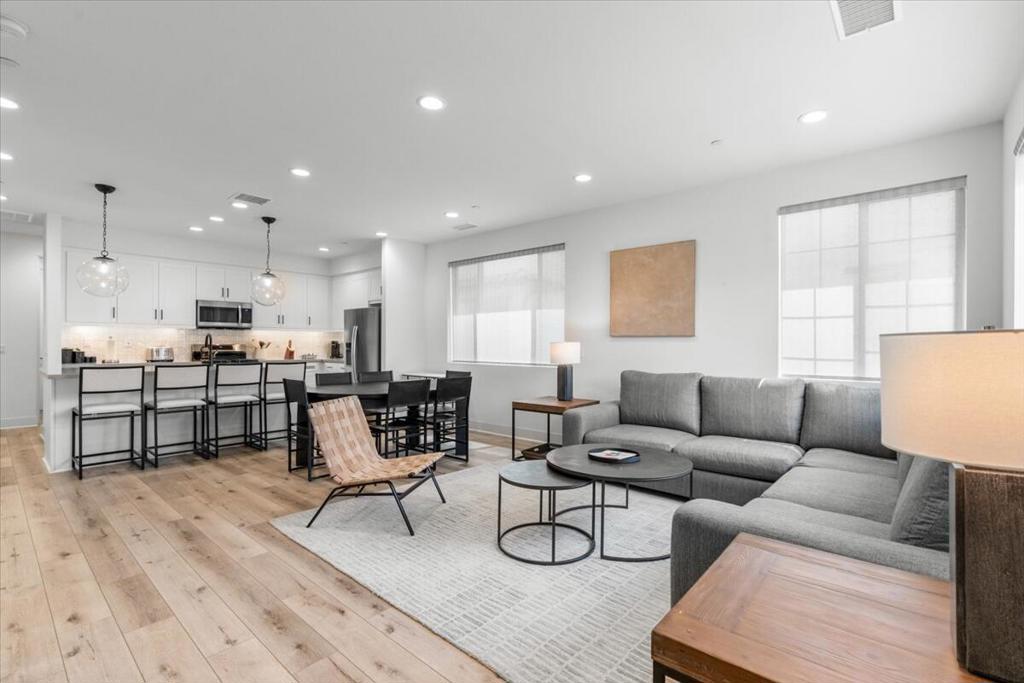 MLS #219143648DA image #1