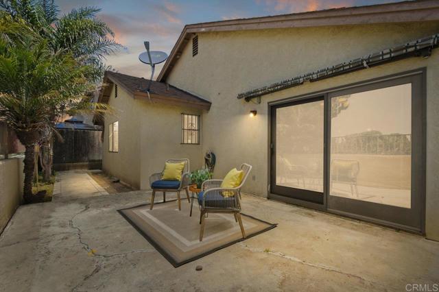 1174 Camino Donaire, San Diego CA: https://media.crmls.org/mediaz/fdc2bf72-5825-4d5a-91f4-82f4590a6ab3.jpg