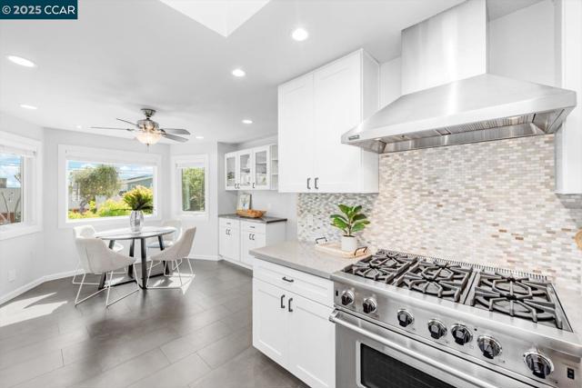 708 Pomona Ave, El Cerrito CA: https://media.crmls.org/mediaz/fdc3a299-0c7e-4e98-9668-212fd3fb64c8.jpg