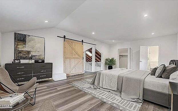 Detail Gallery Image 10 of 15 For 5701 Corbin Ave, Tarzana,  CA 91356 - 5 Beds | 4/1 Baths