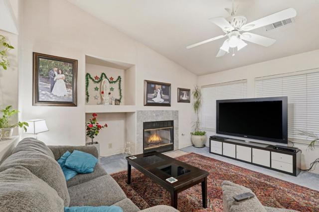 1883 College Greens Drive, Los Banos CA: https://media.crmls.org/mediaz/fdc3bec5-0968-4e5d-98f8-ba5862404a76.jpg