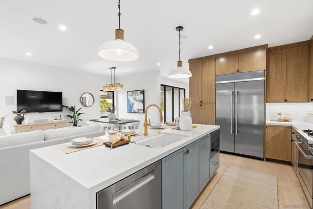 Image 6 of 46 For 1375 Pacific Beach Dr.