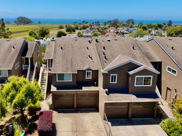 160 Seascape Ridge Drive, Aptos CA: https://media.crmls.org/mediaz/fdc6bb38-1288-400d-a54f-65ef5e2c2594.jpg