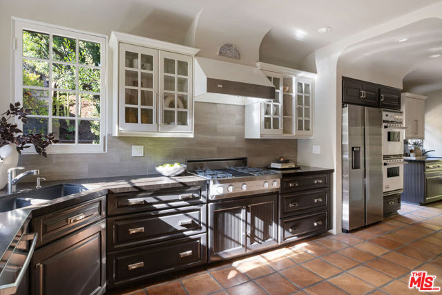 540 Mount Washington Drive, Los Angeles CA: https://media.crmls.org/mediaz/fdc83277-fd55-4b89-a8d7-e8c8b8e1d228.jpg