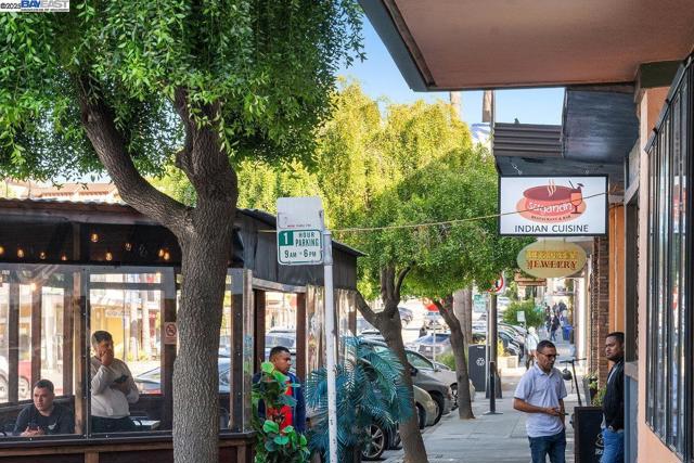 351 Elder Ave., Millbrae CA: https://media.crmls.org/mediaz/fdc851cc-aed4-4b25-bfd6-0da972038749.jpg