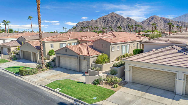 78079 Calle Norte, La Quinta CA: https://media.crmls.org/mediaz/fdc887d0-2547-4efb-8150-771044668606.jpg