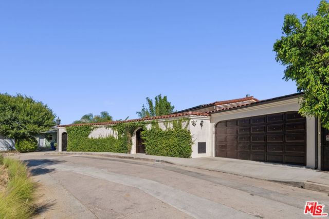 7038 Los Tilos Road, Los Angeles, California 90068, 5 Bedrooms Bedrooms, ,3 BathroomsBathrooms,Single Family Residence,For Sale,Los Tilos,24416801