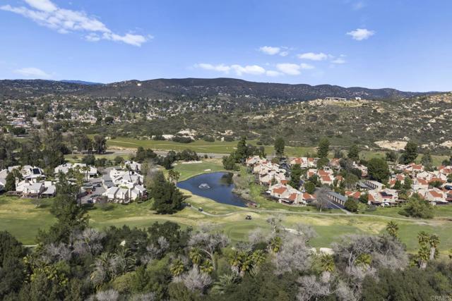 Detail Gallery Image 3 of 34 For 15615 Vista Vicente Dr #18,  Ramona,  CA 92065 - 3 Beds | 2/1 Baths