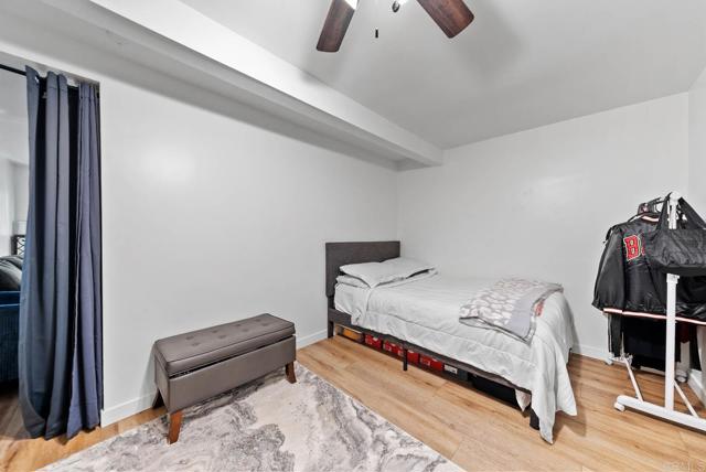 42 48 E 5Th Street, National City CA: https://media.crmls.org/mediaz/fdc956c4-a499-44b0-8dee-0f3ec5a9586b.jpg